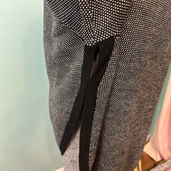 Adrienne Vittadini Women’s Size X-1X Pullover Poncho Knit Sweater 50% Wool - Picture 9 of 10